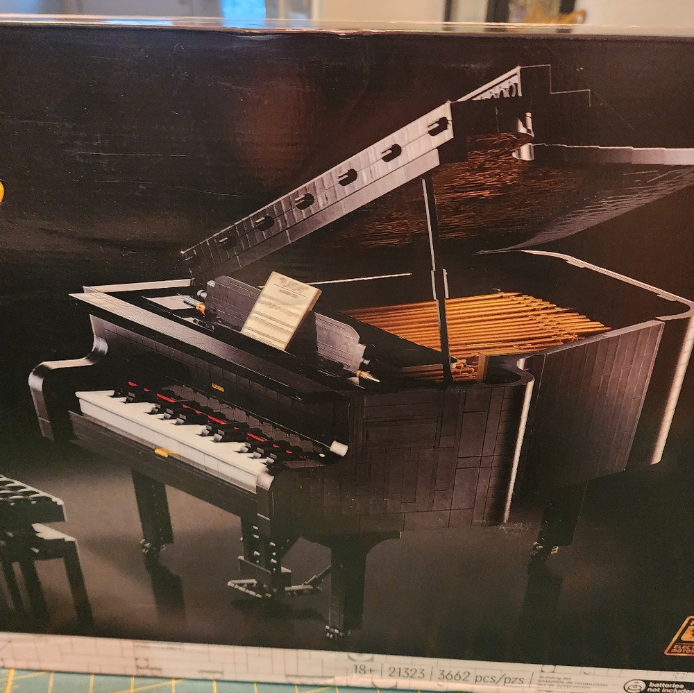LEGO Grand Piano Set 21323 Complete Preowned